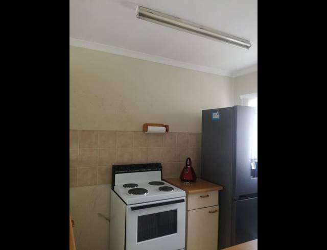 2 BEDROOM PROPERTY TO RENT IN WILLOW PARK MANOR